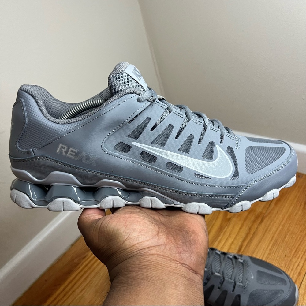 Nike Reax 8 TR Cool Grey 621716 010 Size 11.5M